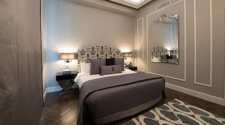 Deluxe Tek Büyük veya İki Ayrı Yataklı Oda