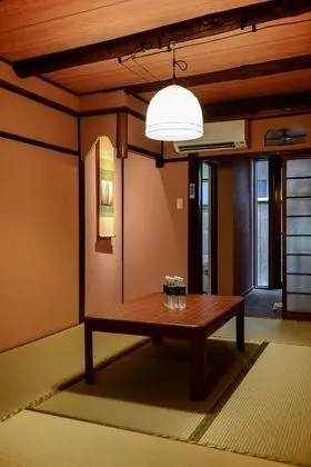 Apart Daire (Nishioji Tanuki)