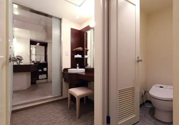 Deluxe Dört Kişilik Oda, Sigara İçilmez