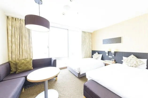 İki Ayrı Yataklı Oda, Sigara İçilebilir