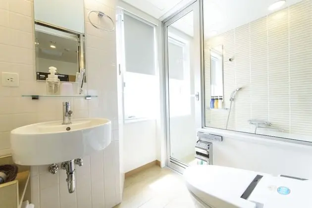 Tek Kişilik Oda, Sigara İçilebilir