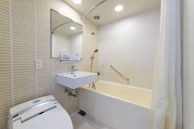 Tek Kişilik Oda, Sigara İçilebilir