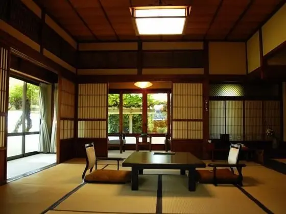 Traditional Ev, Ek Bina (Japanese Style)