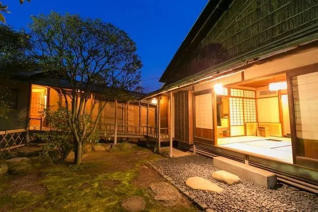Traditional Ev, Ek Bina (Japanese Style)