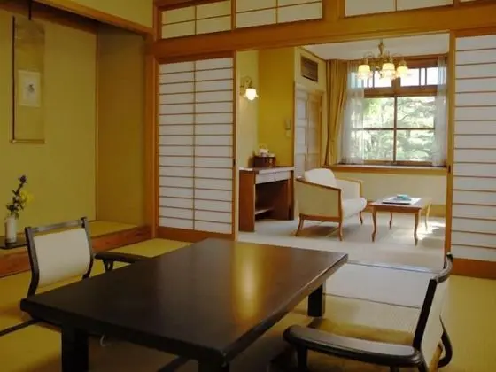 Traditional Ev, Ek Bina (Japanese Style)