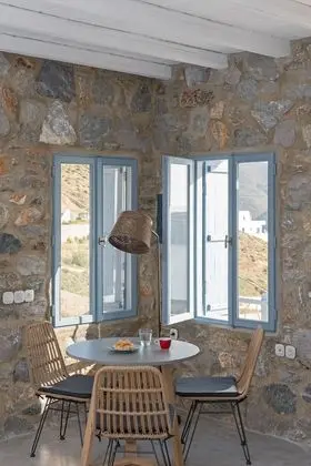 Traditional Stüdyo Süit
