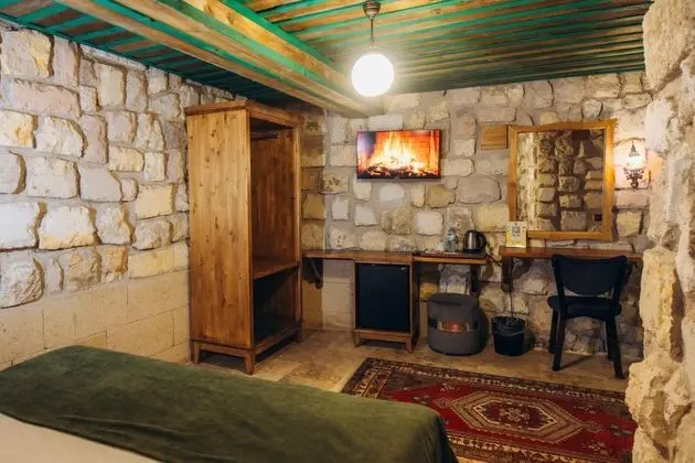 Çift Kişilik, Vadi Manzaralı