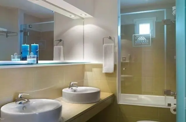Suite, One Bedroom (2-4 adults)