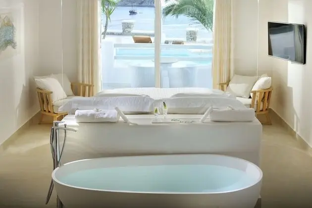 Elegant Suite, Sea View with Private Pool
