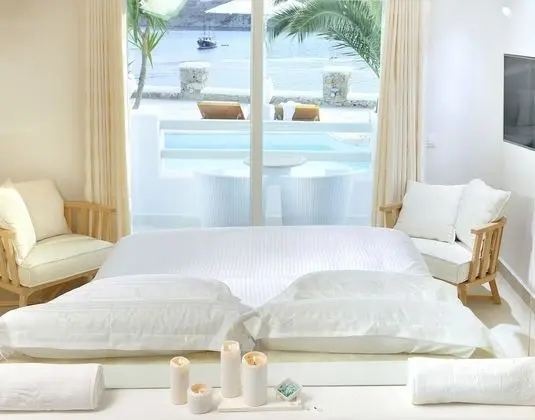 Elegant Suite, Sea View with Private Pool