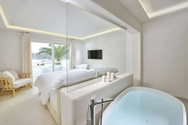 Elegant Suite, Sea View with Private Pool