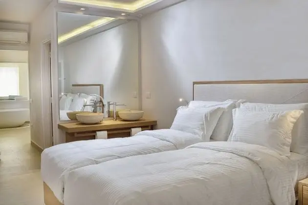 Elegant Suite, Sea View with Private Pool