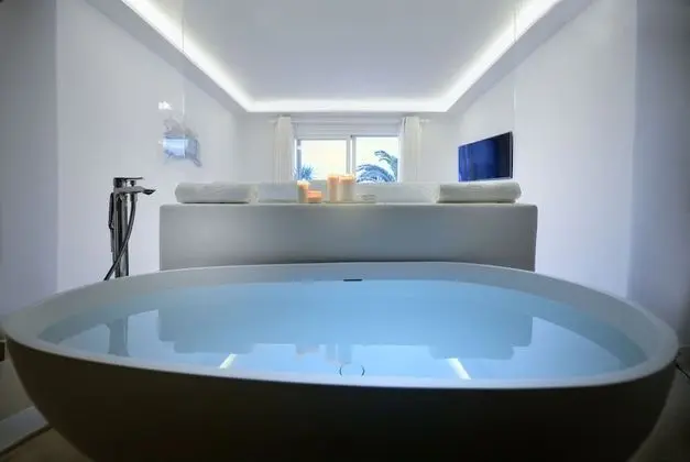Elegant Suite, Sea View with Private Pool