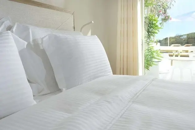 Executive Suite, Jetted Tub, Sea View with Private pool