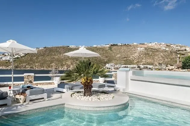 Executive Suite, Jetted Tub, Sea View with Private pool