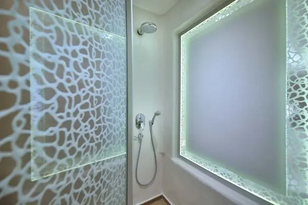 Executive Suite, Jetted Tub, Sea View with Private pool