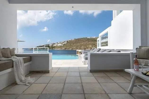 Myconian Grand Suite with Outdoor Sharing Pool, Sea View
