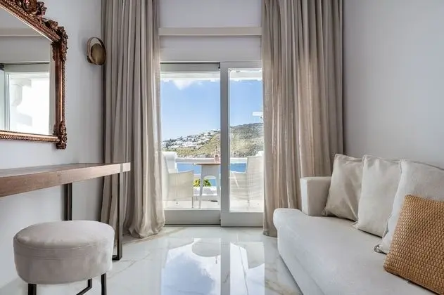 Sunshine Junior Suite, Sea View