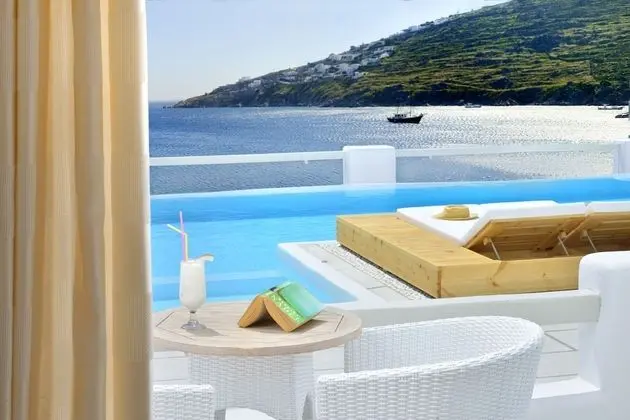 Sunshine Junior Suite, Sea View