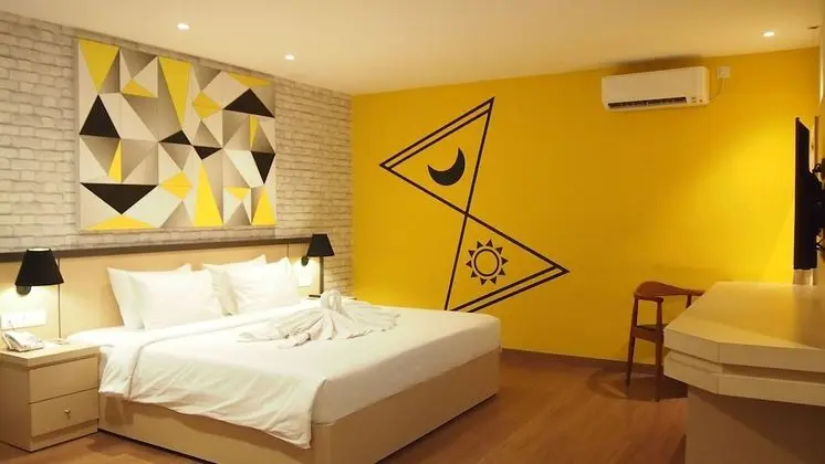 Sunshine Day Room