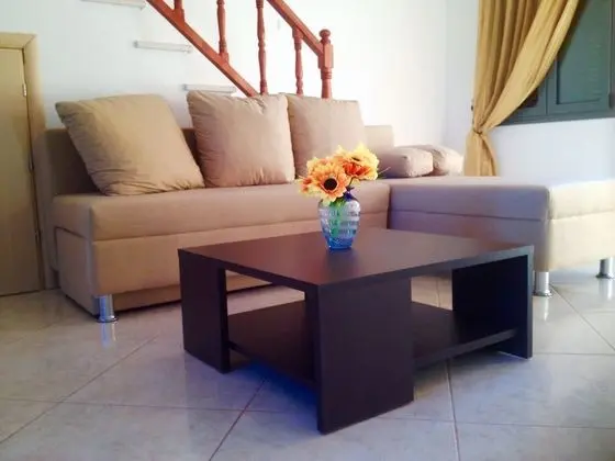 Family Ev, 2 Yatak Odası, Sigara İçilebilir, Bahçe Manzaralı