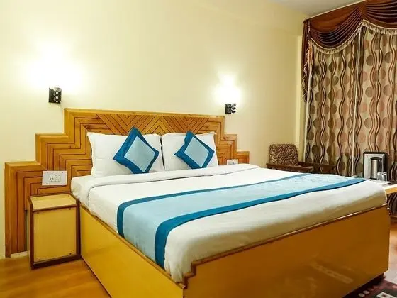 Luxury Tek Büyük Yataklı Oda