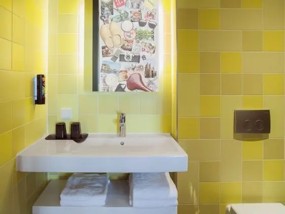 Standard Tek Büyük veya İki Ayrı Yataklı Oda