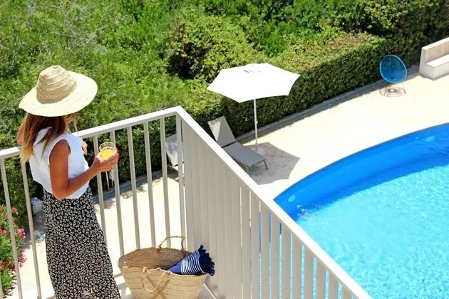 Apart Daire, 1 Yatak Odası, Balkon, Bahçe Manzaralı