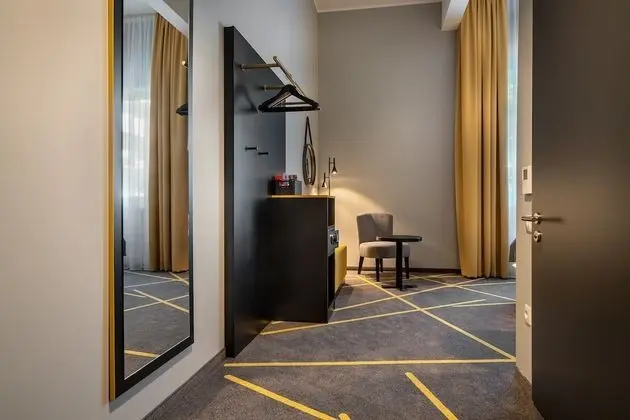 Comfort Tek Büyük Yataklı Oda
