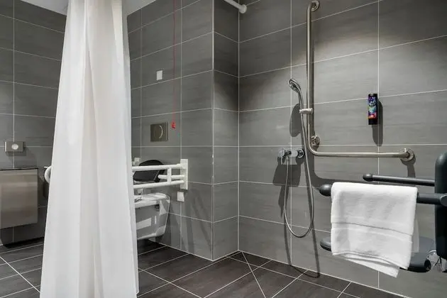 Comfort Tek Büyük Yataklı Oda