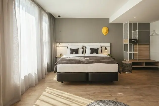 Deluxe Üç Kişilik Oda