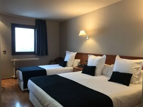 Club Üç Kişilik Oda