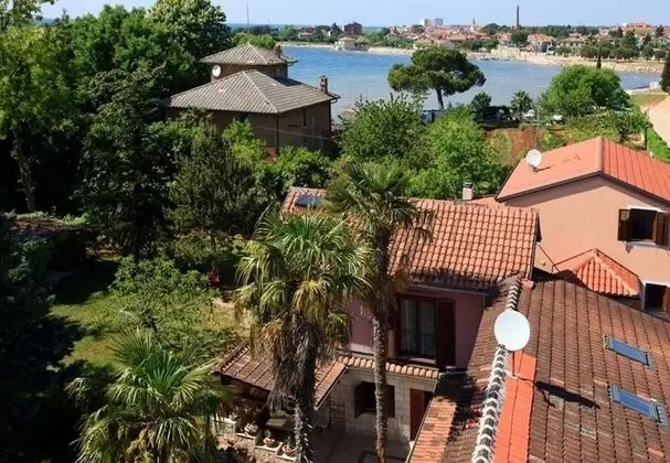 Apart Daire (Niv - 30 m from beach - 1 - B1(4+1))