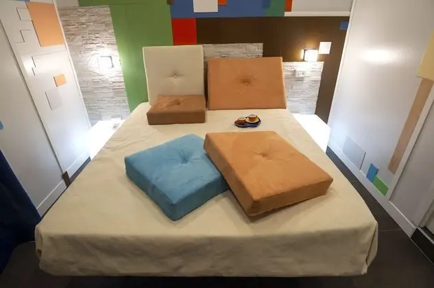 Design Oda (Futuristic)