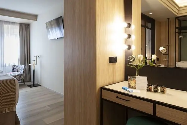 Cozy Room