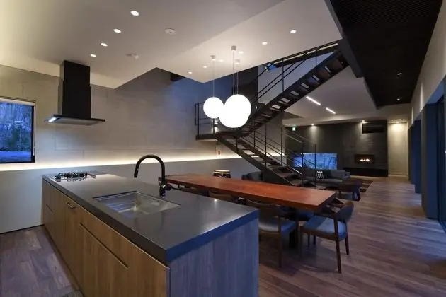Luxury Villa, Sigara İçilmez
