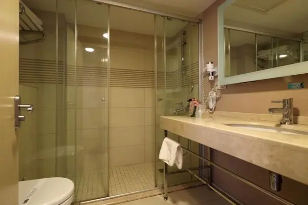 Standart Oda, Şehir Manzaralı