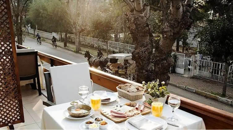 Standart Oda, Kısmi Deniz Manzaralı