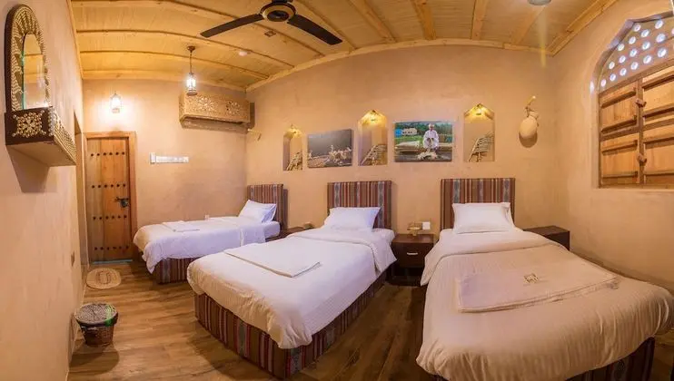 Traditional Tek Büyük veya İki Ayrı Yataklı Oda