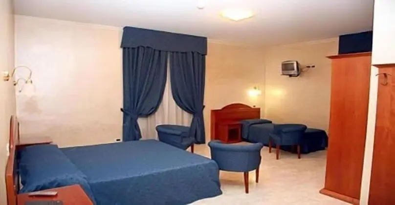 Dört Kişilik Oda