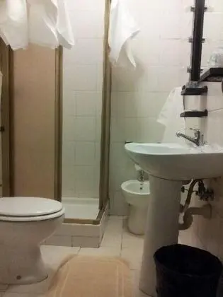 Üç Kişilik Oda
