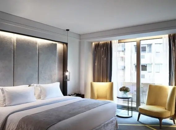 Deluxe Oda (Syntagma Square View)