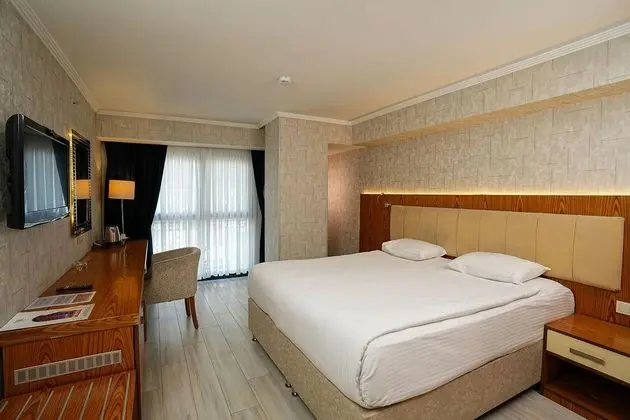Çift Kişilik, Şehir Manzaralı