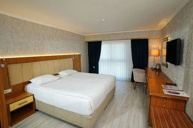 Çift Kişilik, Şehir Manzaralı