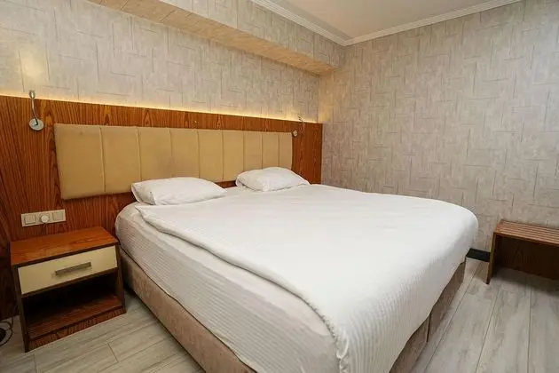 Çift Kişilik, Şehir Manzaralı