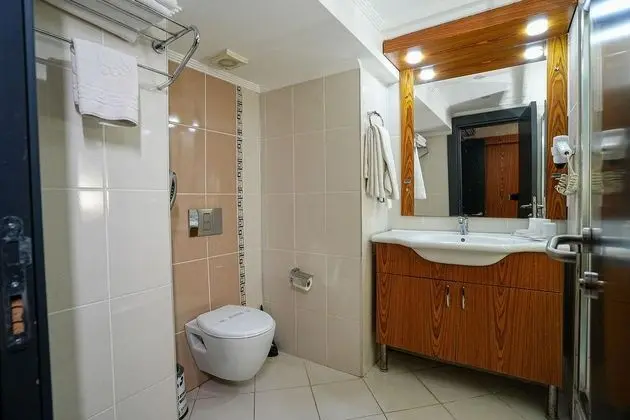 İki Ayrı Yataklı Oda, Şehir Manzaralı