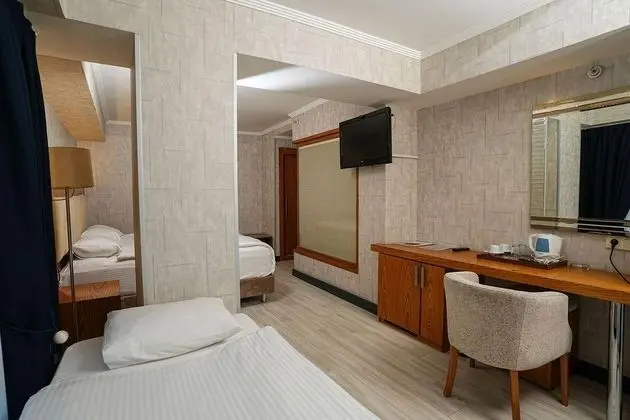 Triple, Sokak Manzaralı, Balkonsuz