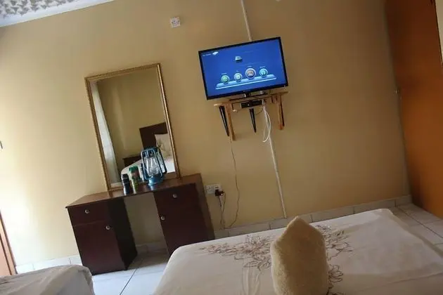 Tek Büyük Yataklı Oda