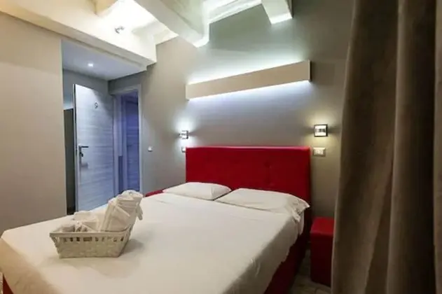 Comfort Tek Büyük Yataklı Oda