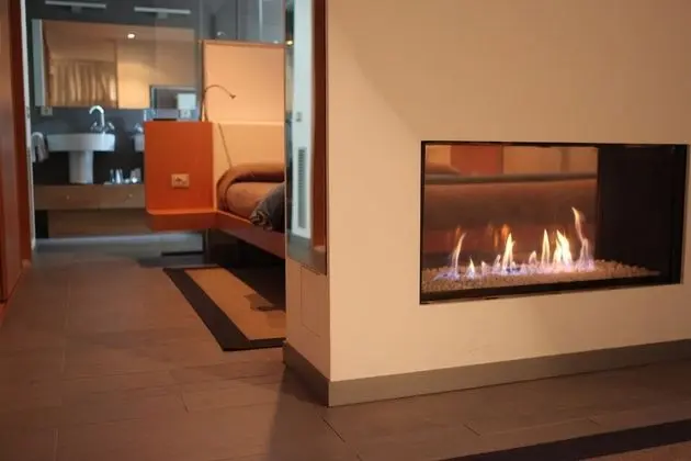 Süit, Sıcak Su Havuzu